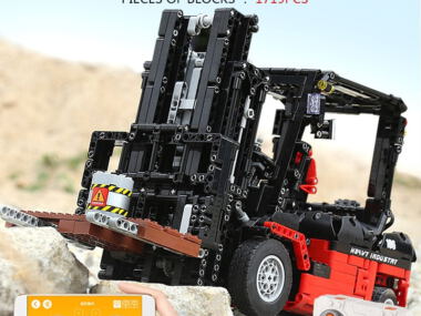 Mould King 13106 RC Heftruck Mk II Truck Nieuwe versie?