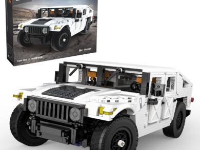 Cada Humvee Off-Road Vehicle 1:12 (gemotoriseerd) - Hummer, leger, legervoertuig - Cada C61027W - Compatible met de bekende merken - Motoren, accu, afstandsbediening - 1380 onderdelen